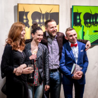 Krakowska szkoła rysunku TOTU podczas otwarcia Galerii Dystans
