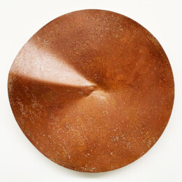 Karol Wycisk, seria Tożsamość, stal czarna, średnica około 90 cm, 2022